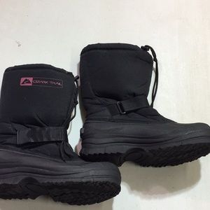 Ozark Trail Winter Boots Sz 11